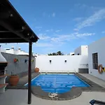 Lanzahost Casa Patricio * 코스타 테기세