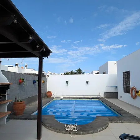 Lanzahost Casa Patricio * Costa Teguise